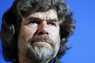 Mount Everest je stroj na peníze, běsní legendární horolezec Messner - Sport.cz